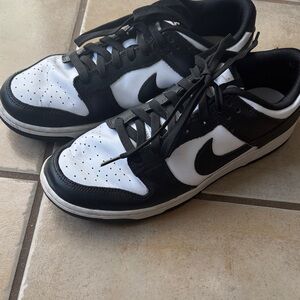 Nike Black and White Men's Sneakers